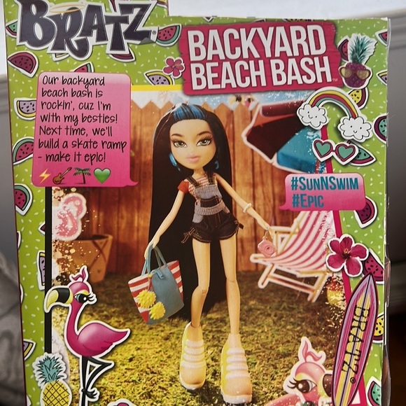 Bratz backyard beach bash doll jade new in box 7 accessories doll action figure - Picture 10 of 12